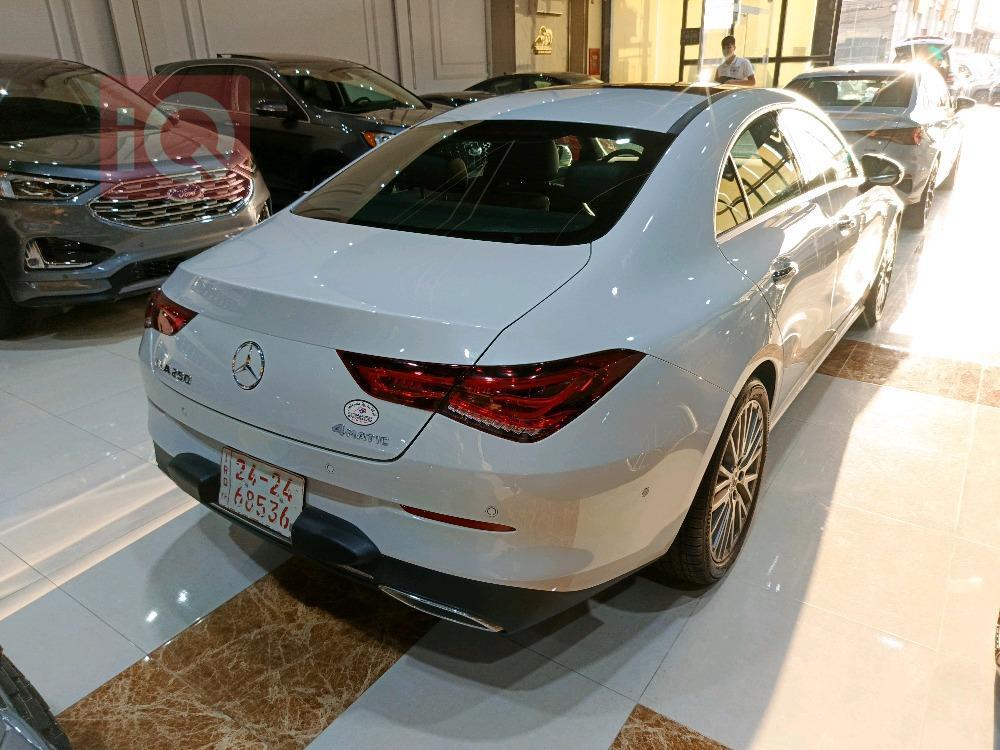 Mercedes-Benz CLA